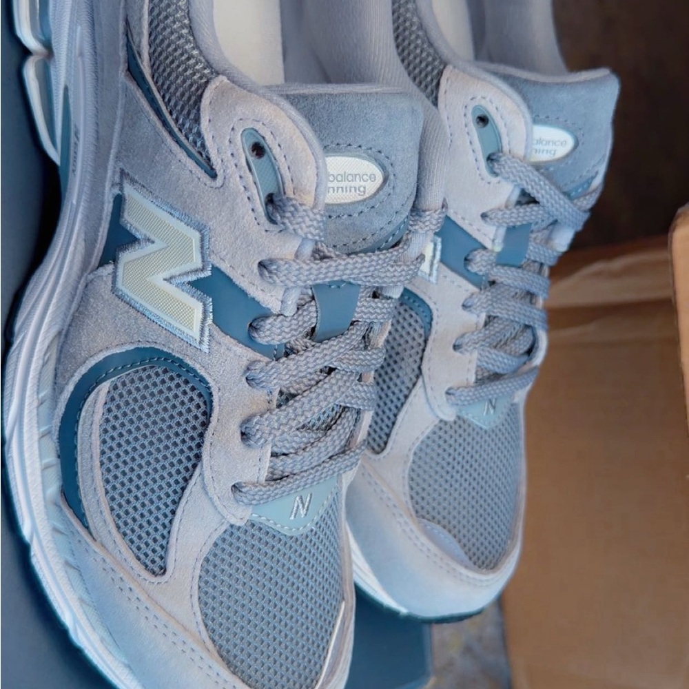 New Balance Pale Blue & Slate Mesh Suede Trainers